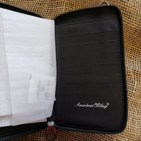 Brand New! Montana West Small Crossbody Western Cell Phone Purse - Picture 5 of 7